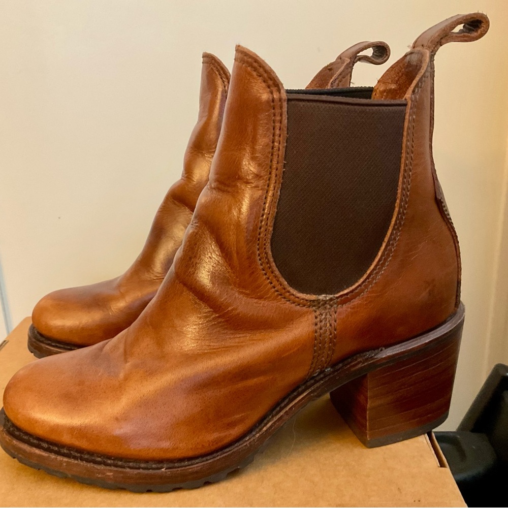 Women’s Brown Leather Frye Sabrina Chelsea Boots